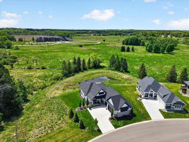 101 Spring Farm Road, North Oaks, MN 55127