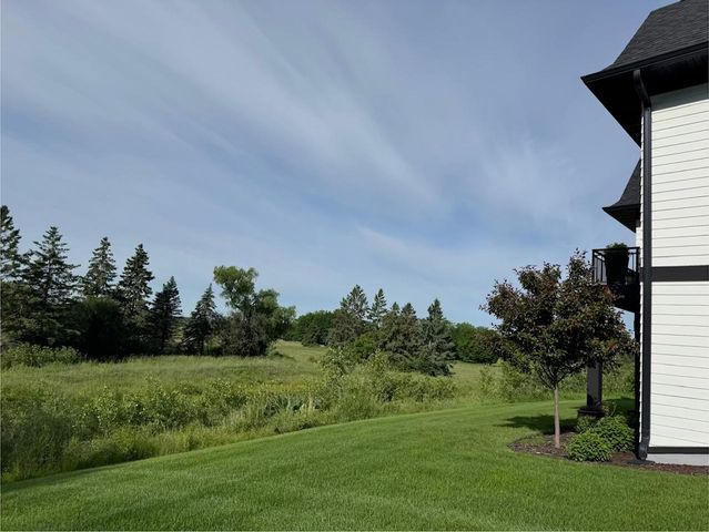 101 Spring Farm Road, North Oaks, MN 55127