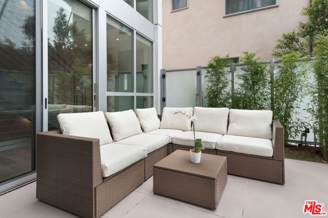 11962 GORHAM Avenue 2, Los Angeles, CA 90049