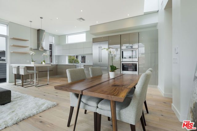 11962 GORHAM Avenue 2, Los Angeles, CA 90049