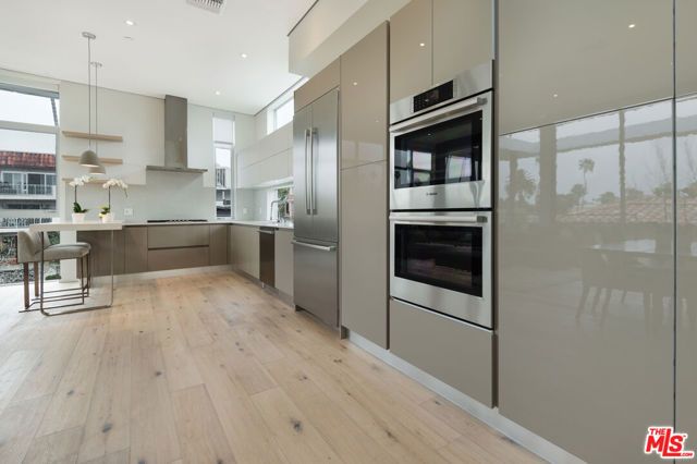 11962 GORHAM Avenue 2, Los Angeles, CA 90049