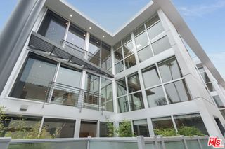 11962 GORHAM Avenue 2, Los Angeles, CA 90049