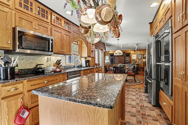 2106 Aberdeen Drive, Kalamazoo City, MI 49008