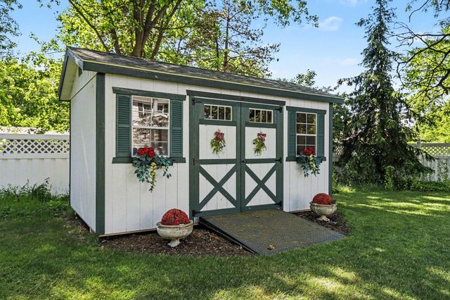 2106 Aberdeen Drive, Kalamazoo City, MI 49008