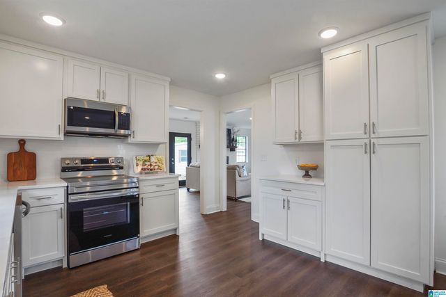 808 12TH LANE, Pleasant Grove, AL 35127