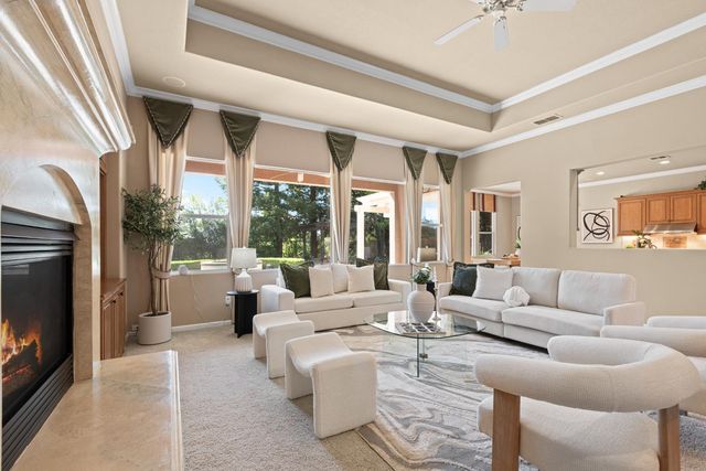 19 Zeller Pl, Sacramento, CA 95835