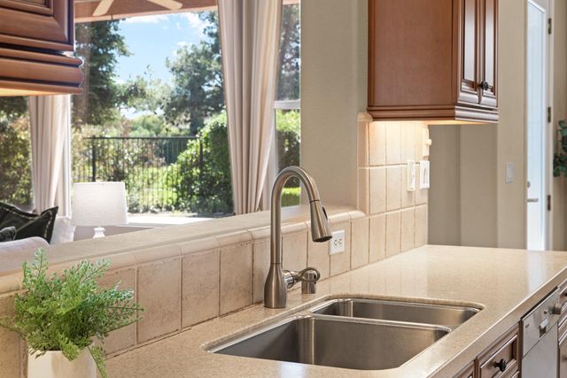 19 Zeller Pl, Sacramento, CA 95835