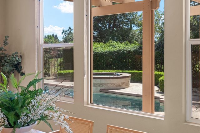 19 Zeller Pl, Sacramento, CA 95835