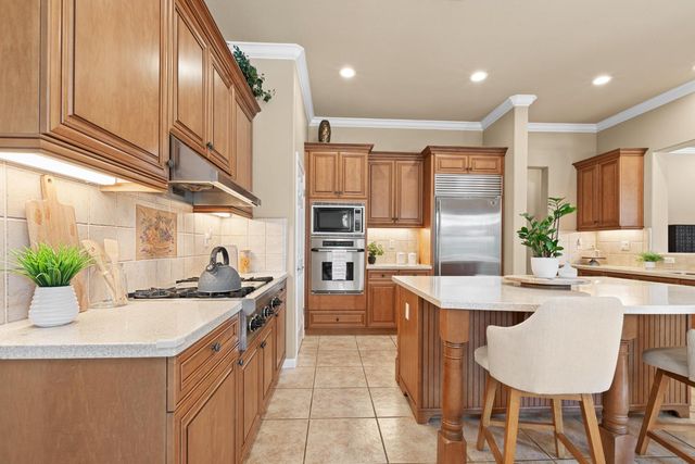 19 Zeller Pl, Sacramento, CA 95835