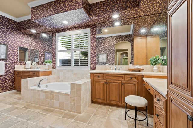 19 Zeller Pl, Sacramento, CA 95835