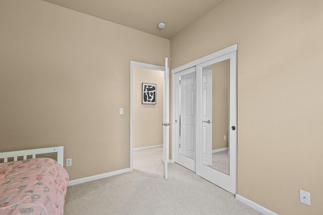 19 Zeller Pl, Sacramento, CA 95835