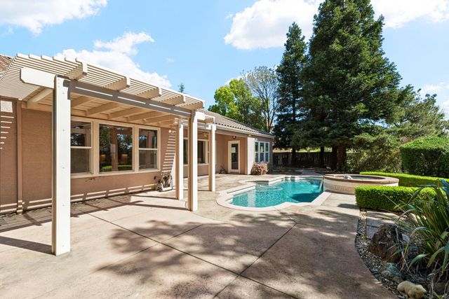 19 Zeller Pl, Sacramento, CA 95835