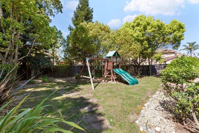 19 Zeller Pl, Sacramento, CA 95835