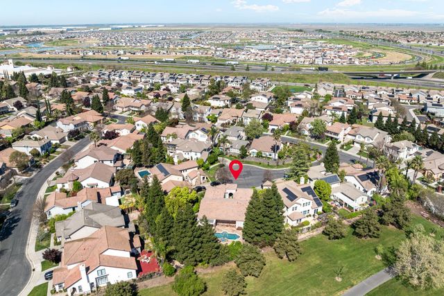 19 Zeller Pl, Sacramento, CA 95835