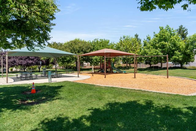 19 Zeller Pl, Sacramento, CA 95835