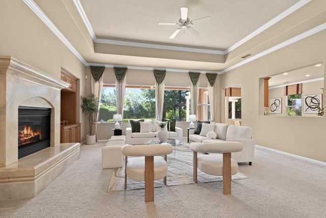 19 Zeller Pl, Sacramento, CA 95835