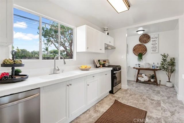 3438 Stevely Avenue, Long Beach, CA 90808