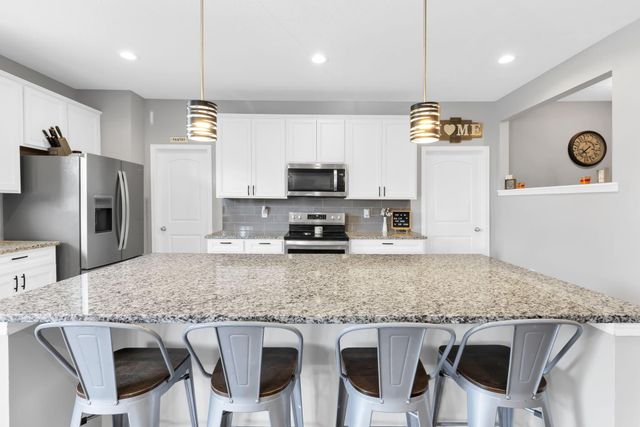8376 Comstock Terrace NW, Pickerington, OH 43147