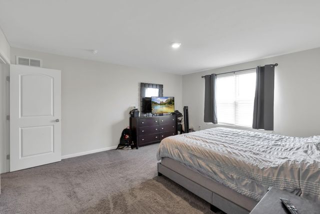 8376 Comstock Terrace NW, Pickerington, OH 43147