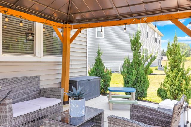 8376 Comstock Terrace NW, Pickerington, OH 43147