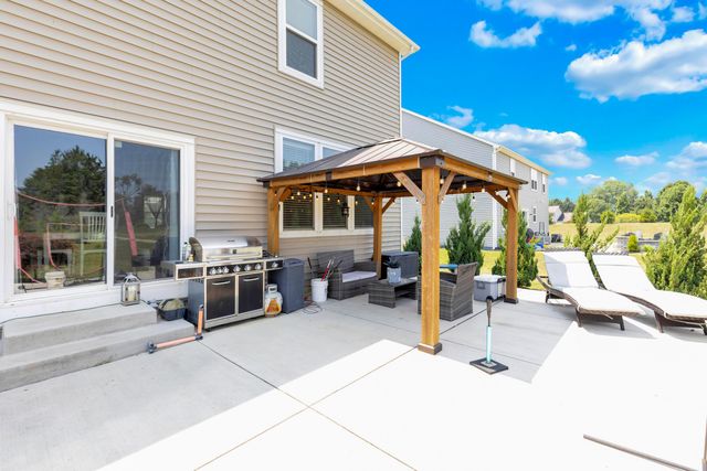 8376 Comstock Terrace NW, Pickerington, OH 43147