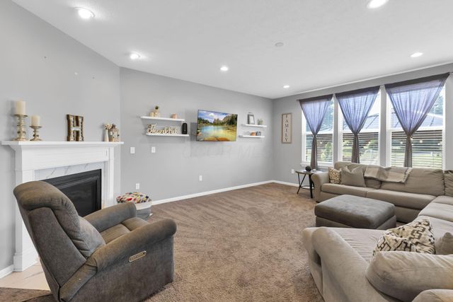 8376 Comstock Terrace NW, Pickerington, OH 43147