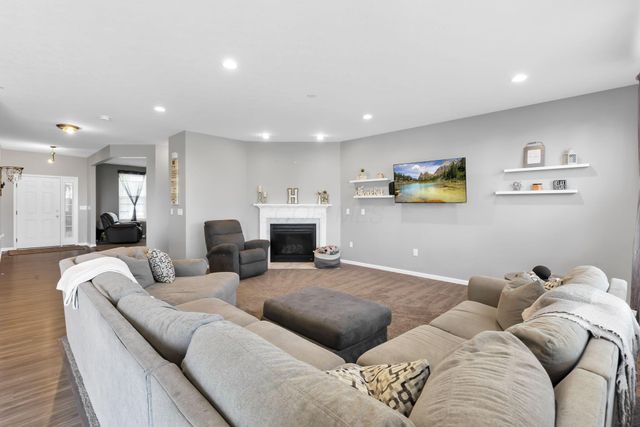 8376 Comstock Terrace NW, Pickerington, OH 43147