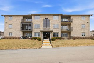 5130 Midlothian 1207, Crestwood, IL 60418