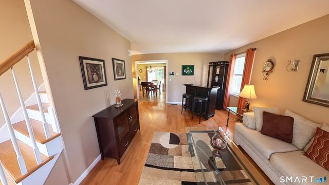 21 Hillcrest Avenue, Meriden, CT 06451