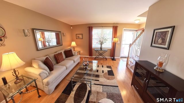 21 Hillcrest Avenue, Meriden, CT 06451