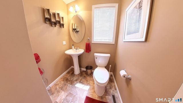 21 Hillcrest Avenue, Meriden, CT 06451