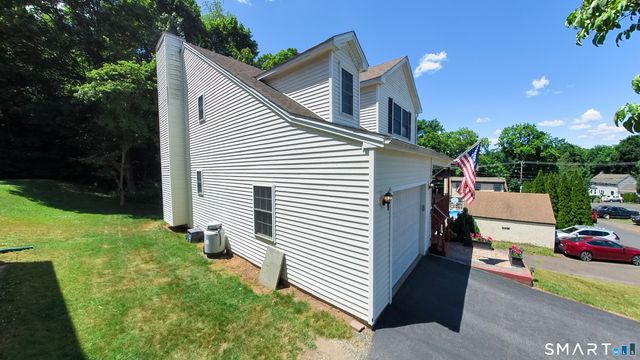 21 Hillcrest Avenue, Meriden, CT 06451