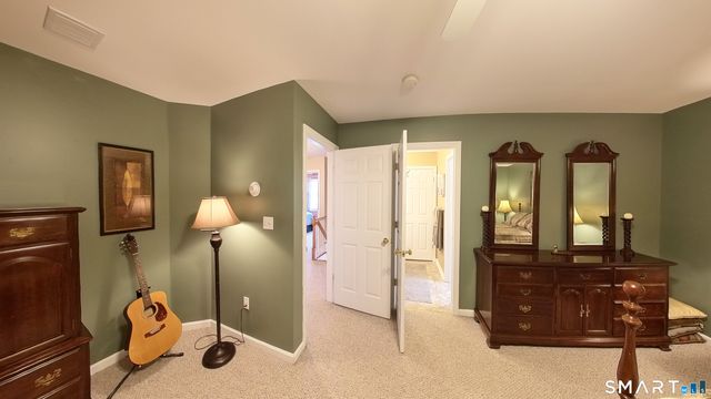21 Hillcrest Avenue, Meriden, CT 06451