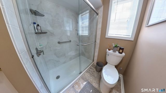 21 Hillcrest Avenue, Meriden, CT 06451