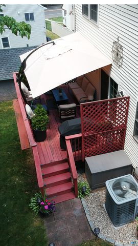 21 Hillcrest Avenue, Meriden, CT 06451