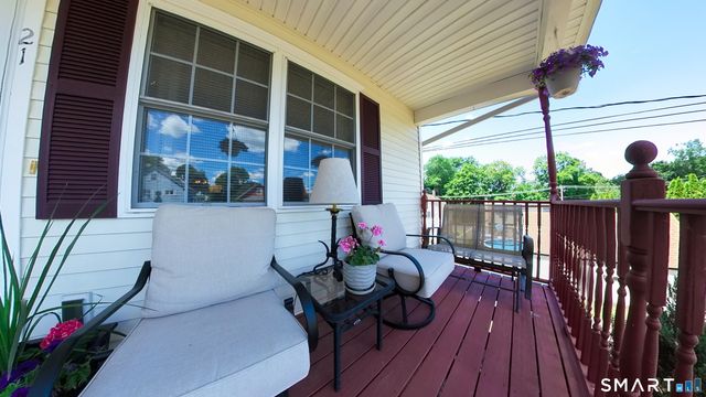 21 Hillcrest Avenue, Meriden, CT 06451