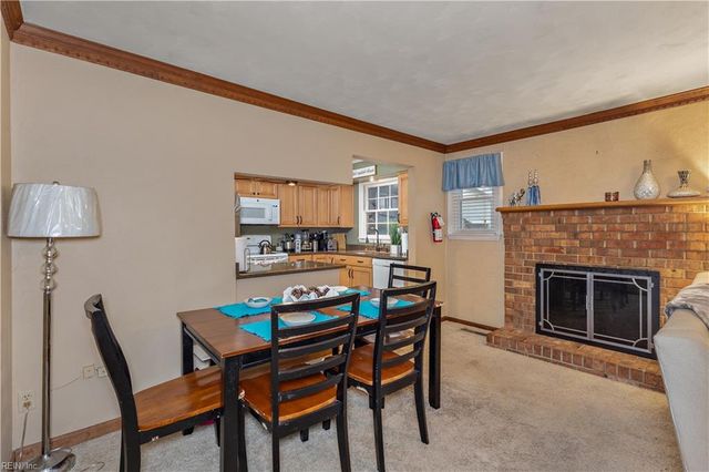 1749 Pattie LN, Chesapeake, VA 23321