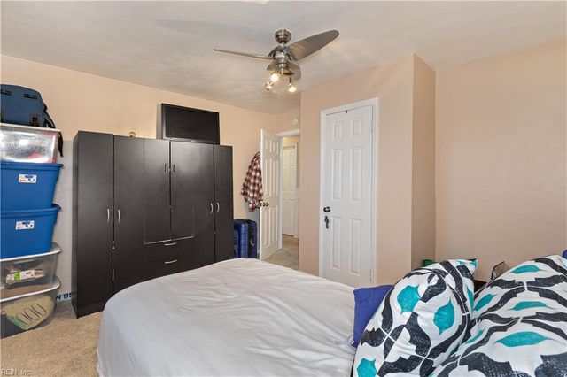 1749 Pattie LN, Chesapeake, VA 23321