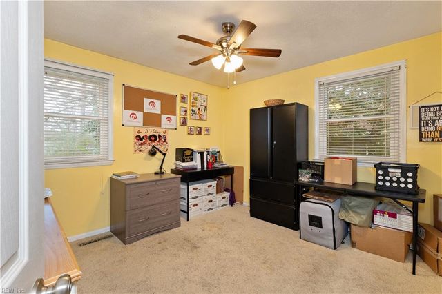 1749 Pattie LN, Chesapeake, VA 23321