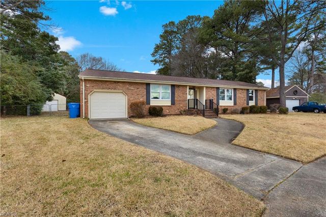 1749 Pattie LN, Chesapeake, VA 23321
