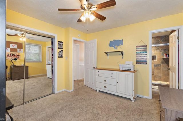 1749 Pattie LN, Chesapeake, VA 23321