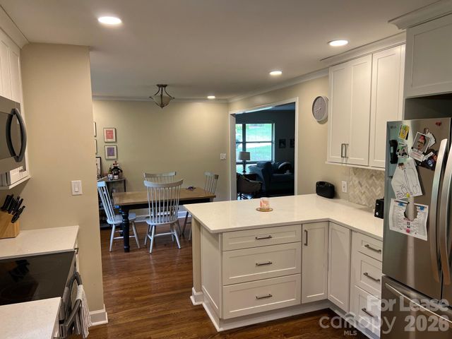 1215 Sewickley Drive, Charlotte, NC 28209