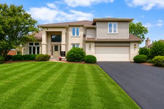 8936 Charrington Drive, Frankfort, IL 60423
