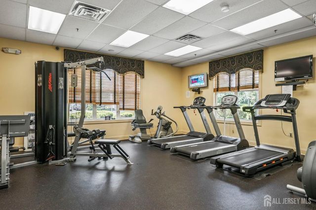 52 Vineyard Court, Monroe, NJ 08831