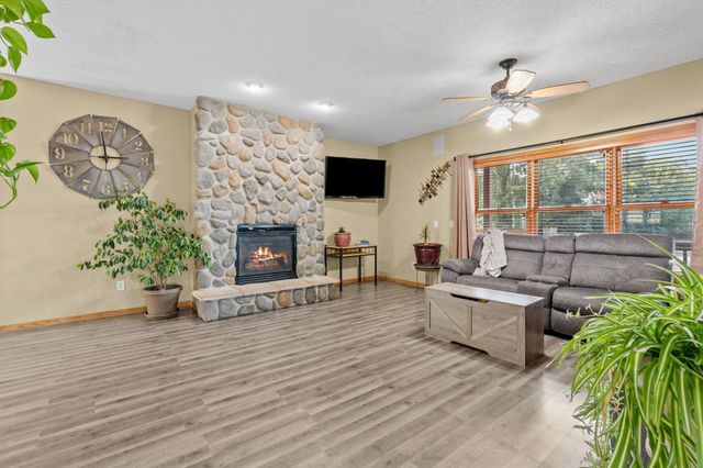 26141 22nd Street W, Zimmerman, MN 55398
