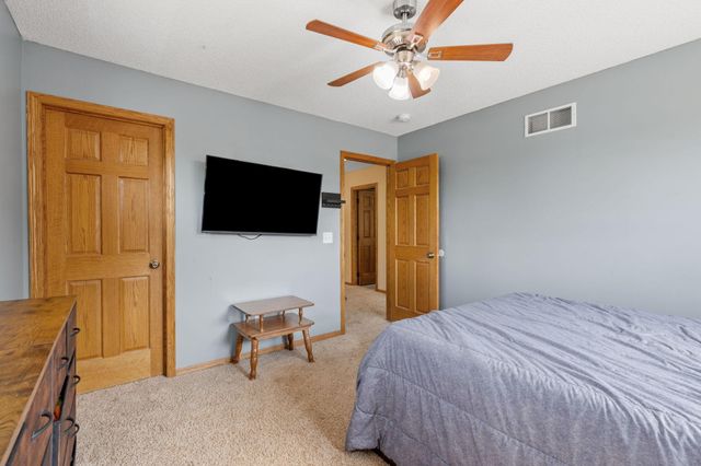 26141 22nd Street W, Zimmerman, MN 55398
