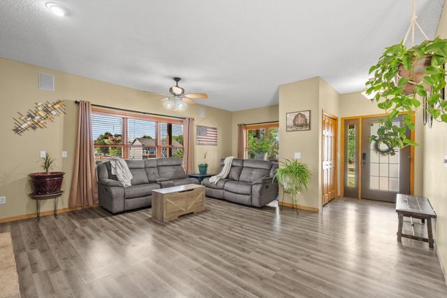 26141 22nd Street W, Zimmerman, MN 55398