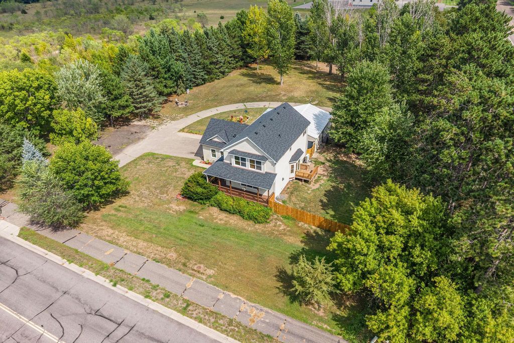 26141 22nd Street W, Zimmerman, MN 55398 — exterior