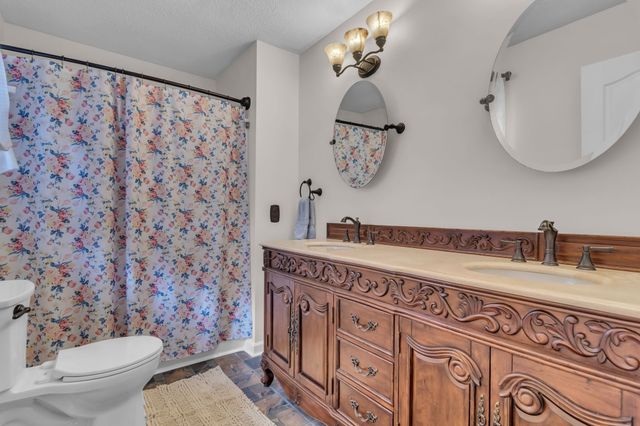 208 Saint Pauls Ln, Smyrna, TN 37167