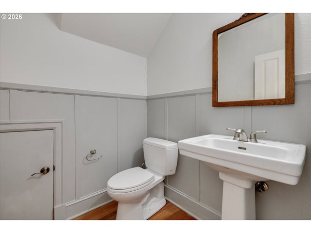 13389 Sw SHAKESPEARE St, Portland, OR 97224